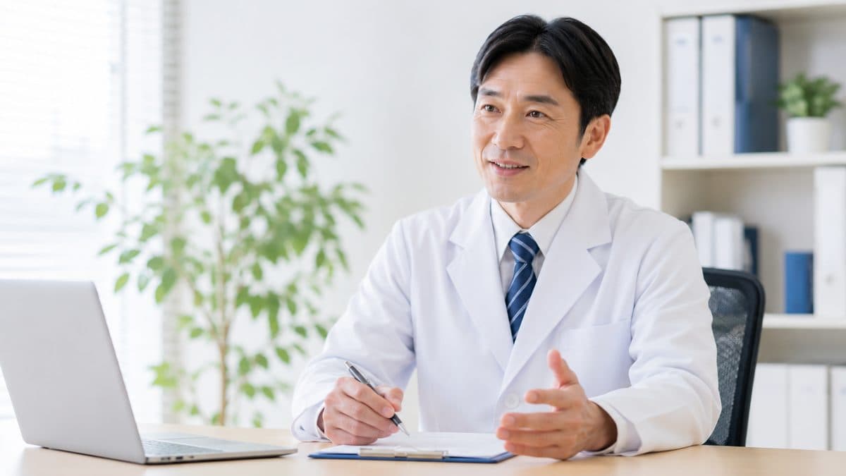 産業医が面談で説明している様子